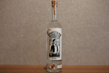 Load image into Gallery viewer, Siete Mysterious Dovaji Regular 44.0% 700ml