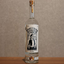 Load image into Gallery viewer, Siete Mysterious Dovaji Regular 44.0% 700ml
