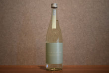Load image into Gallery viewer, Tsukimi-no-ike Tsukimi-zu I/O Exhilarating Spill Once 720ml