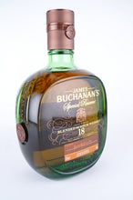 Load image into Gallery viewer, Buchanan's 18 Years With Decanter