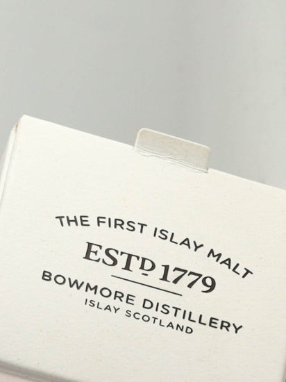 Bowmore 18 Years Old Label
