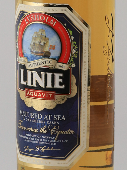 Linie Aquavit 700ml (defective label)