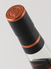Load image into Gallery viewer, Bowmore 10 Years Inspired Devil's Cask (defective box)