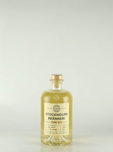 Load image into Gallery viewer, Stockholm Branneli Oak Gin