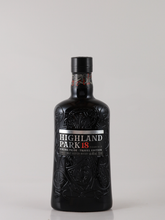 Load image into Gallery viewer, Highland Park 18 Years Travel Edition