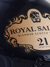 Load image into Gallery viewer, Royal Salute 21 Years Signature Blend