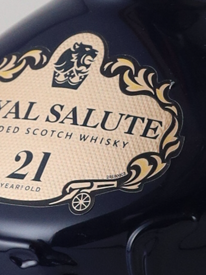 Royal Salute 21 Years Signature Blend