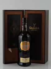 Load image into Gallery viewer, Glenfiddich 30 Years