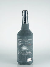 Load image into Gallery viewer, Casa Amigos Mezcal Hoben