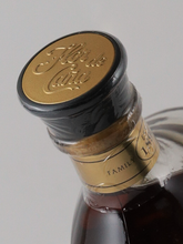 Load image into Gallery viewer, Flor de Cana 18 Years Old