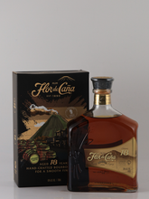 Load image into Gallery viewer, Flor de Cana 18 Years Old