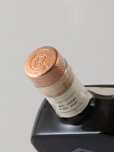 Load image into Gallery viewer, Dockyard Damson Gin