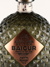 Load image into Gallery viewer, Saigon Baigur Premium Dry Gin