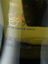 Load image into Gallery viewer, Campeon Anejo Decanter