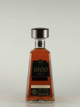 Load image into Gallery viewer, Cuervo 1800 Anejo
