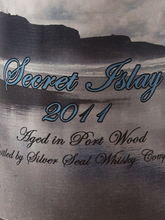 Load image into Gallery viewer, Silver Seal Secret Islay 2011 53.9% (defective label)