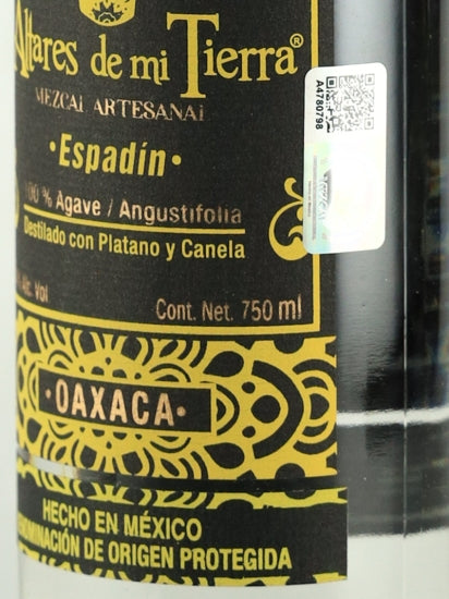 Altares de Mi Tierra Platana & Canela