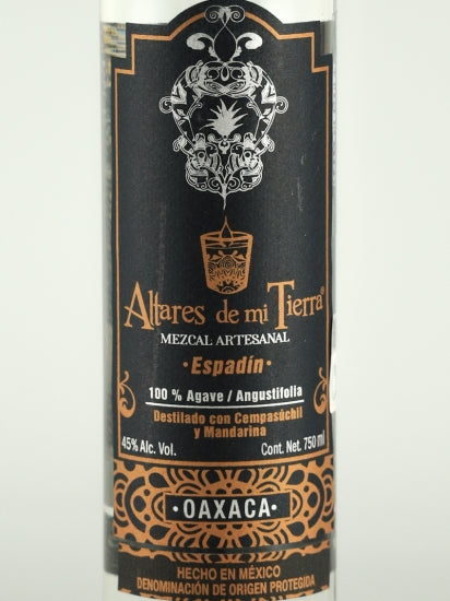 Altares de Mi Tierra Sempastil & Mandarina