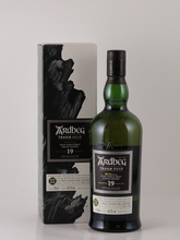 Load image into Gallery viewer, Ardbeg Traigh Bhan 19 Years Batch 1