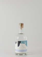 Load image into Gallery viewer, Toranomon Distillery Seasonal Gin Red Circle Mint &amp; White Birch Leaves