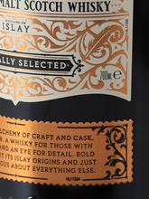 Load image into Gallery viewer, Scarabus Islay Single Malt 700ml