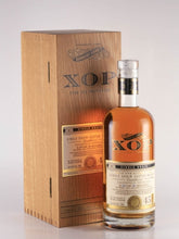 Load image into Gallery viewer, Extra Old Particular Caledonian 45 Years 1976