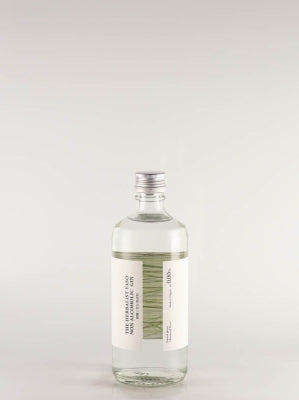 YASO Non-Alcoholic Gin Uonuma Cedar Standing in Morning Mist