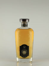 Load image into Gallery viewer, Signatory Islay Single Malt 30 Year Old 1991