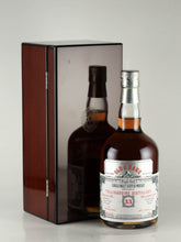 Load image into Gallery viewer, Old &amp; Rare Talisker 33 Year Old 1989