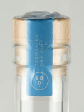Load image into Gallery viewer, Spring Bay Classic Dry Gin