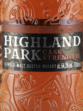 Load image into Gallery viewer, Highland Park Cask Strength No.4