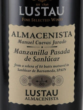 Load image into Gallery viewer, Lustau Almacenista Manzanilla Pasada de Sanlúcar 500ml