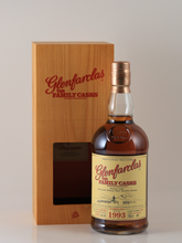 Load image into Gallery viewer, Glenfarclas Family Cask 1993/2022