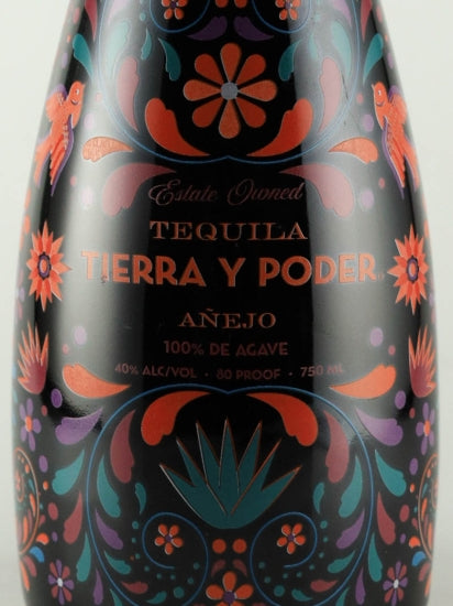 Tierra Y Podere Anejo