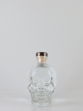 Load image into Gallery viewer, Crystal Head Vodka 750ml with Glass