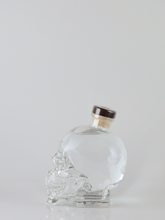 Load image into Gallery viewer, Crystal Head Vodka 750ml with Glass
