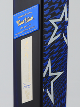 Load image into Gallery viewer, Johnnie Walker Blue Label Ice Chalet