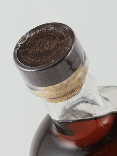 Worthy Park Single Barrel 16 Year Old 2007 for Bar Lamp & One Many 20th Anniversary