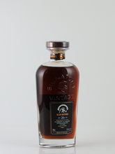 Load image into Gallery viewer, Signatory Glenrothes 26 years 1997 52.4%