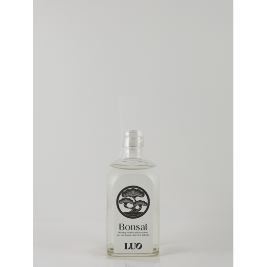 LUO Bonsai Gin