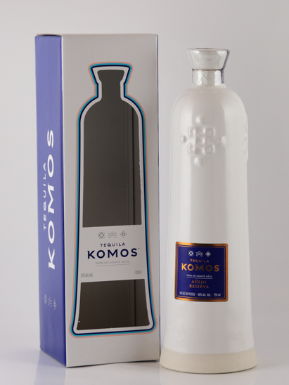 Comos Anejo Reserva 750ml