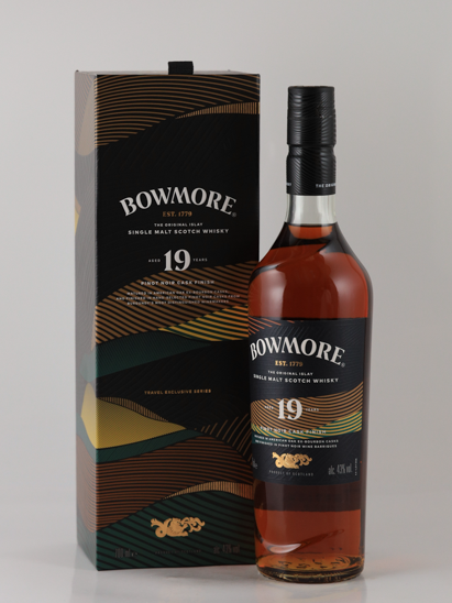 Bowmore 19 Year Old Pinot Noir Cask Finish