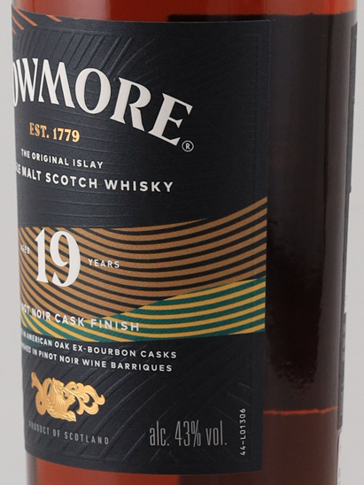 Bowmore 19 Year Old Pinot Noir Cask Finish