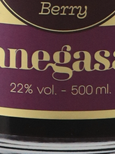 Load image into Gallery viewer, Kanegasaki Crème de Morioka Berry 500ml