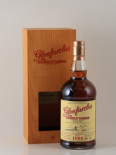Load image into Gallery viewer, Glenfarclas Family Cask 1986/2022 47.5%