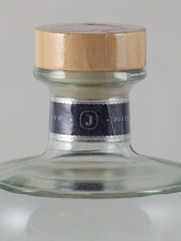 Load image into Gallery viewer, Juniperium Navy Strength Gin