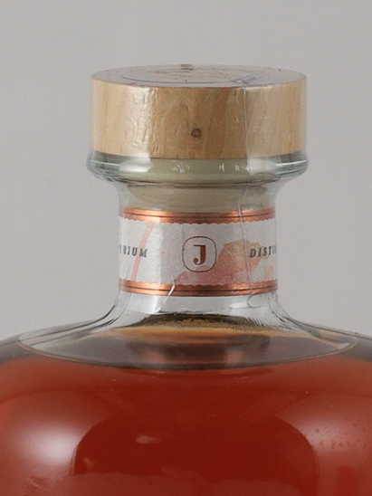 junimperium rhubarb gin