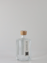 Load image into Gallery viewer, Twin Craft Gin KWELI White