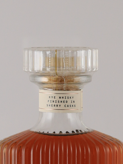 Sirdavis Signature (Floating Matter)