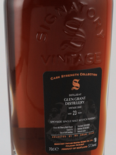 Load image into Gallery viewer, Signatory Glen Grant 23 years 2000 for WDC 57.3% (defective box)